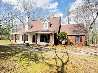 73 Reid Cir, Deatsville, AL 36022