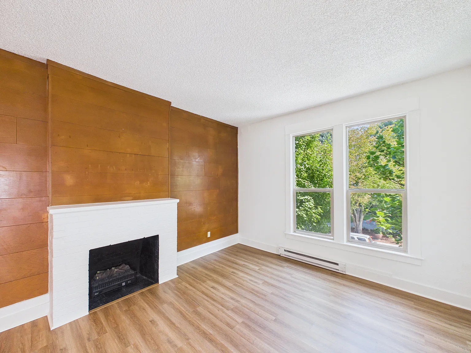 1 bed, 575 sqft, $1,200 — Photo 2