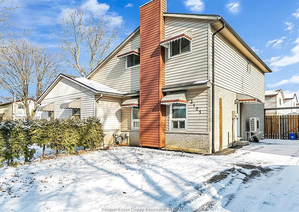 1st image of 3121 Erindale Cres