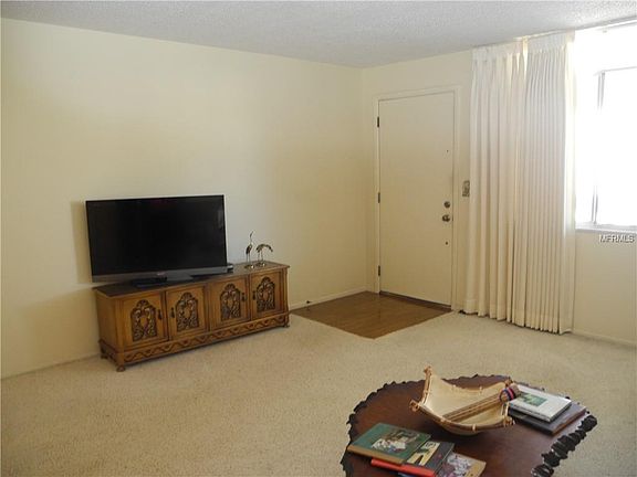 5th image of 2623 Seville Blvd Unit 305