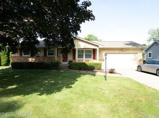 5309 Copley Square Rd, Grand Blanc, MI 48439