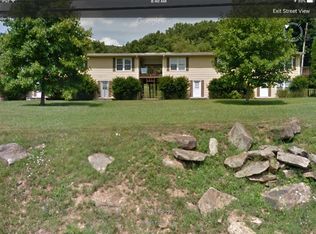 1125 James River And Kanawha Tpke APT 4, Rainelle, WV 25962
