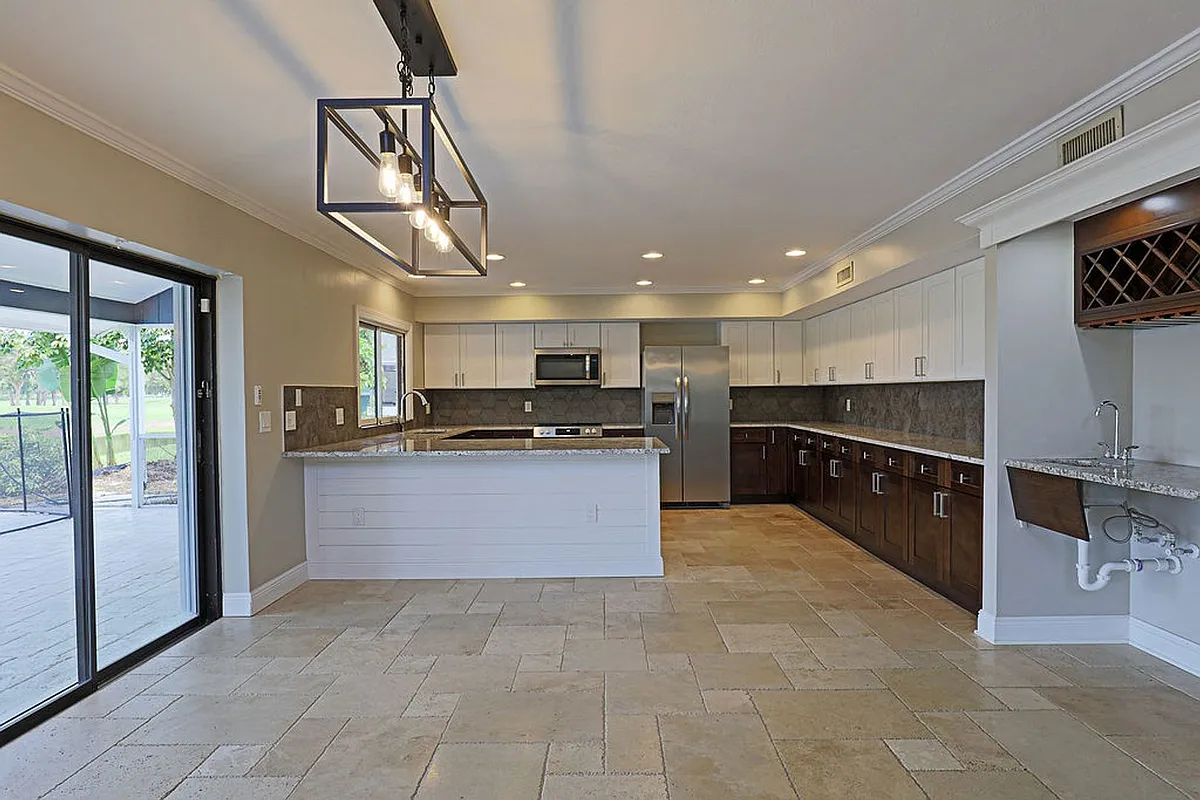 Building Photo - 16717 Bobcat Dr
