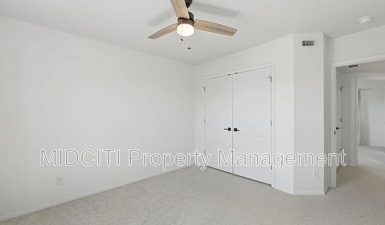 1198 Green Hill Dr — Photo 22