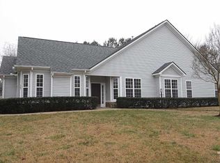 207 Crystal Brook Ln, Cary, NC 27519