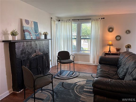 5th image of 219 Niagara Falls Blvd