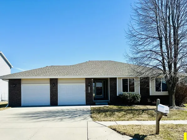 1404 Voss Dr, Blair, NE 68008