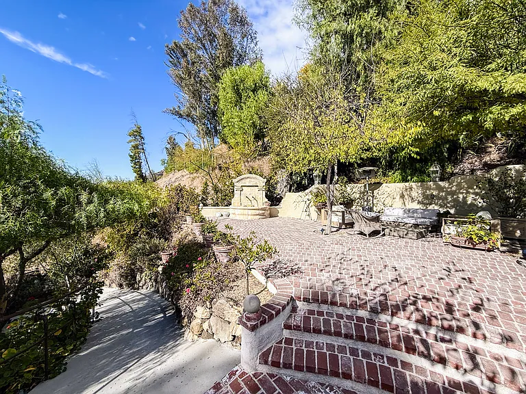 28985 Crags Dr — Photo 43