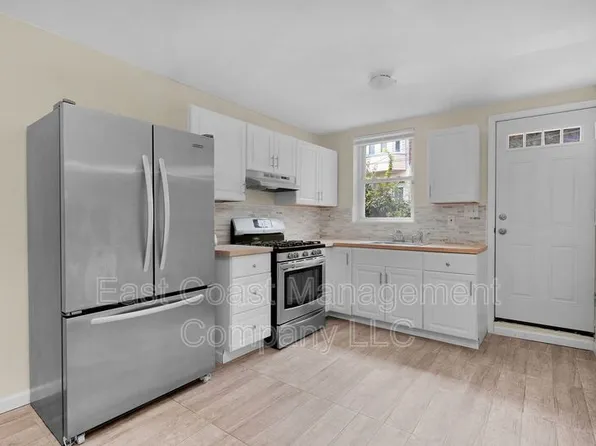 1148 Shields Pl, Baltimore, MD 21201