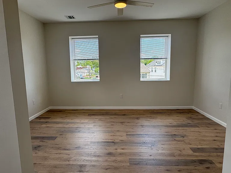 49 Summit Ave #2 — Photo 14