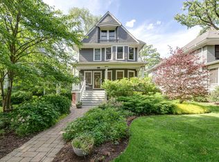 706 Linden Ave, Wilmette, IL