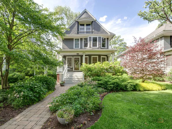 706 Linden Ave, Wilmette, IL 60091