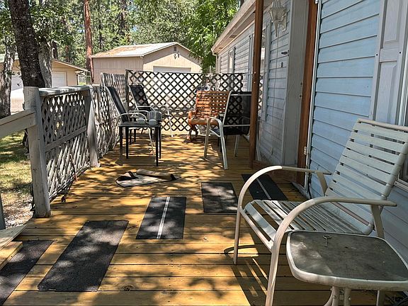 3rd image of 602 Deer Park Ln