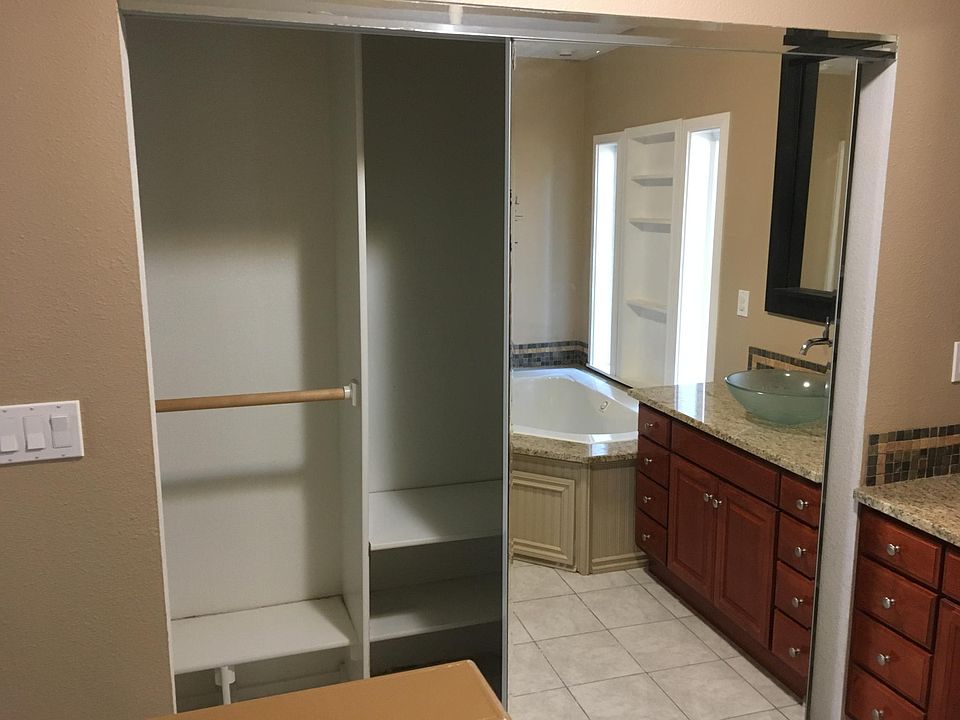 Master bath 