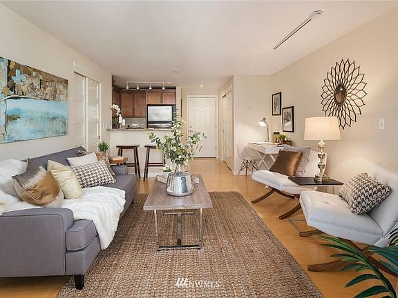 3rd image of 231 Belmont Ave E Unit 307