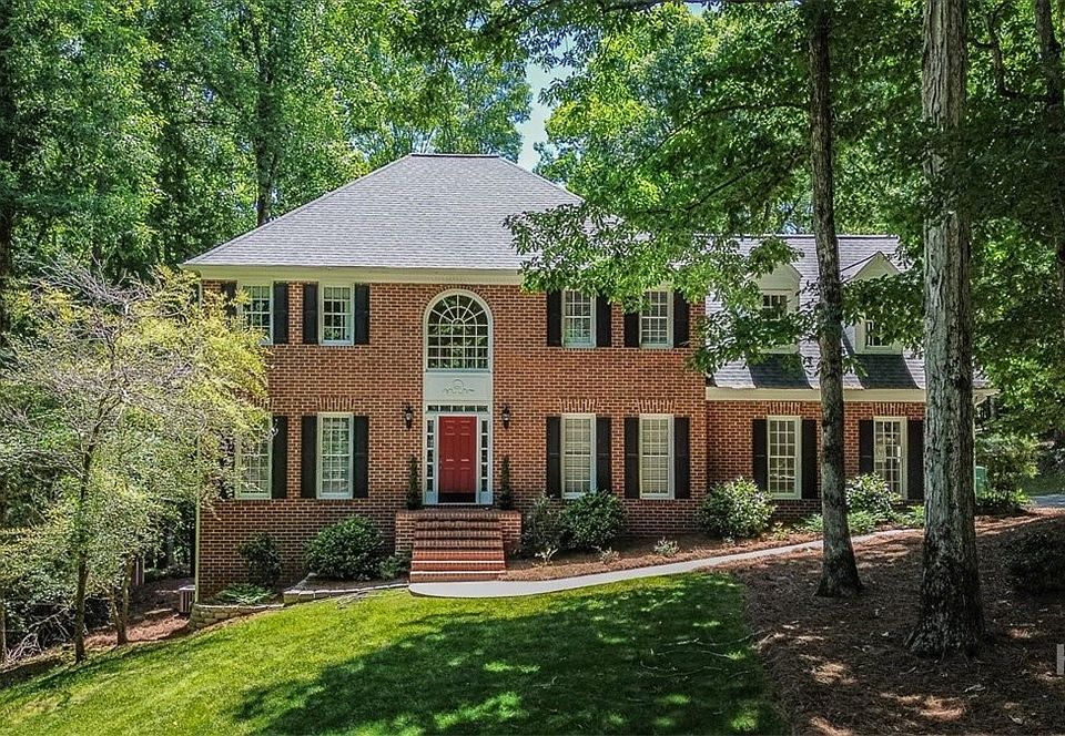1st image of 1080 Riverside Drive