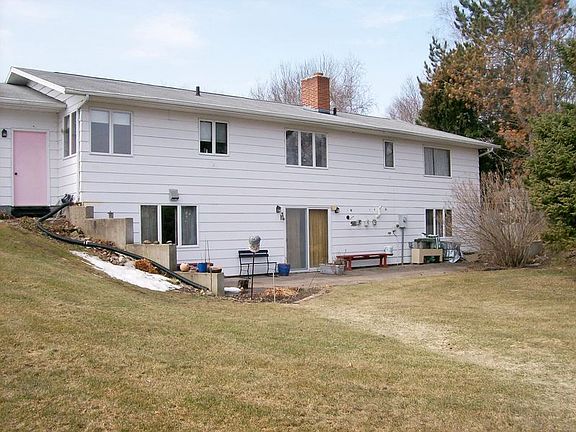 3rd image of 202 Fairway Dr
