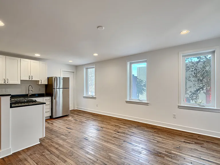3201 Eastern Ave #2 — Photo 2