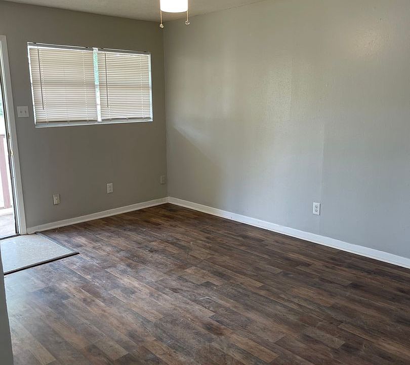 1st image of 893 Campus St #205