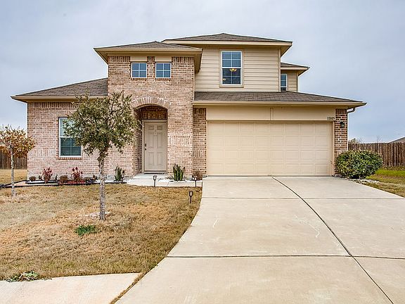 2nd image of 11805 Jamie Dr