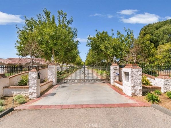 15980 Summit Crest Dr, Riverside, CA 92506