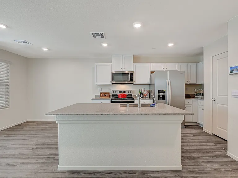 6923 Honor Hill St — Photo 13
