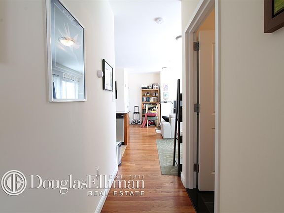 2nd image of 1203 Jackson Ave APT 4C