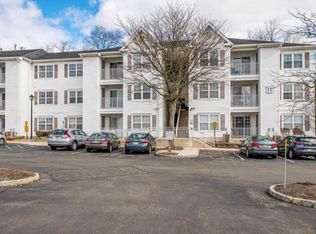 1138 Waterford Dr #1138, Edison, NJ