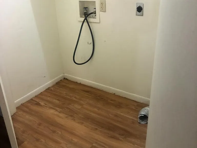 Unit Photo