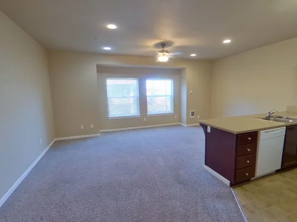 Hilyard Townhomes, 940 Hilyard St APT 4, Eugene, OR 97401