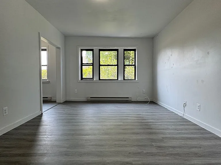 6751 N 13th St — Photo 31