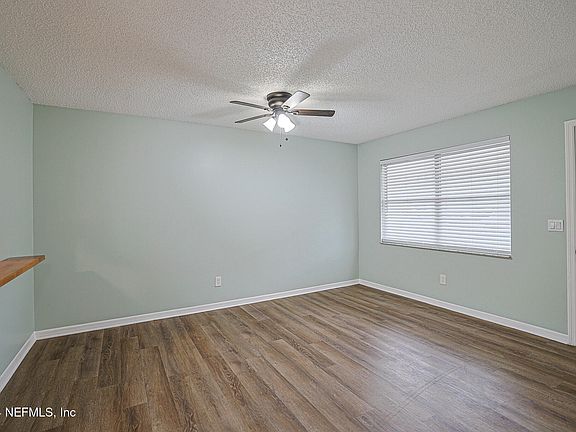 5th image of 444 ROBERTS Street