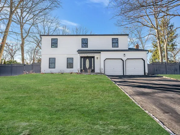 12 Chatham Woods Drive, Centereach, NY 11720