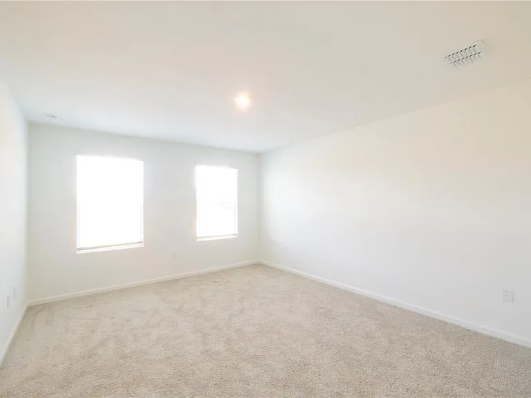 104 Royal Ranch Rd — Photo 62