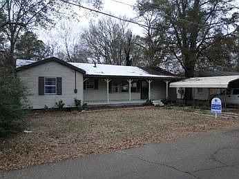 1st image of 210 Lindbergh Blvd