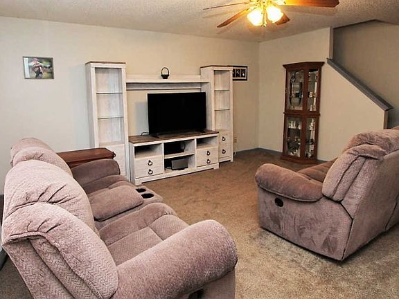 3rd image of 2639 Priest Dr