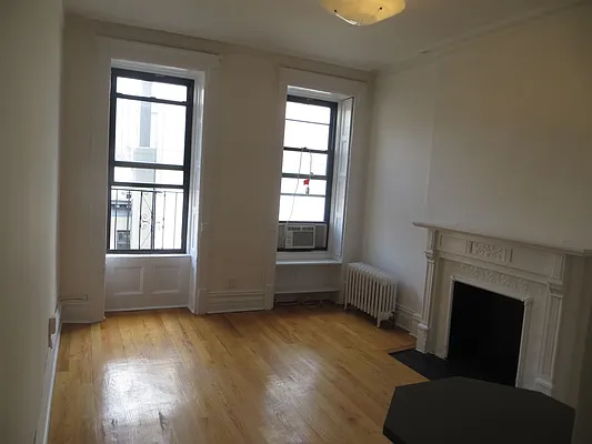 Rented by Performing Assets Corp | media 53