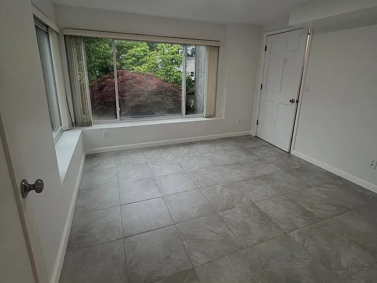 47 Lasalle Dr #1 — Photo 6