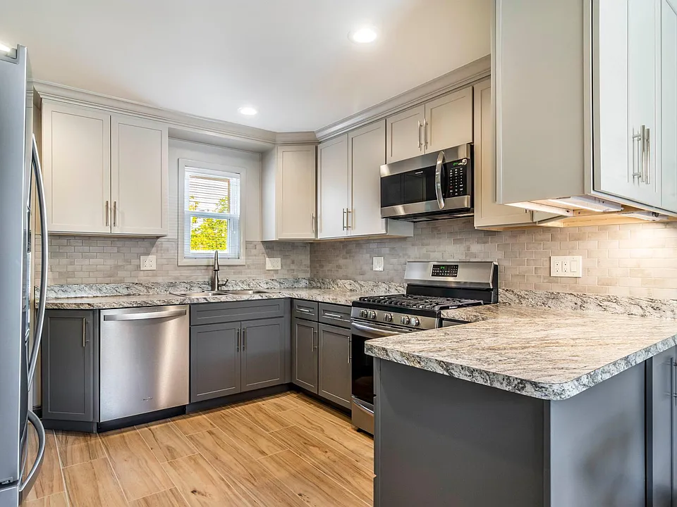 124 Highview Dr