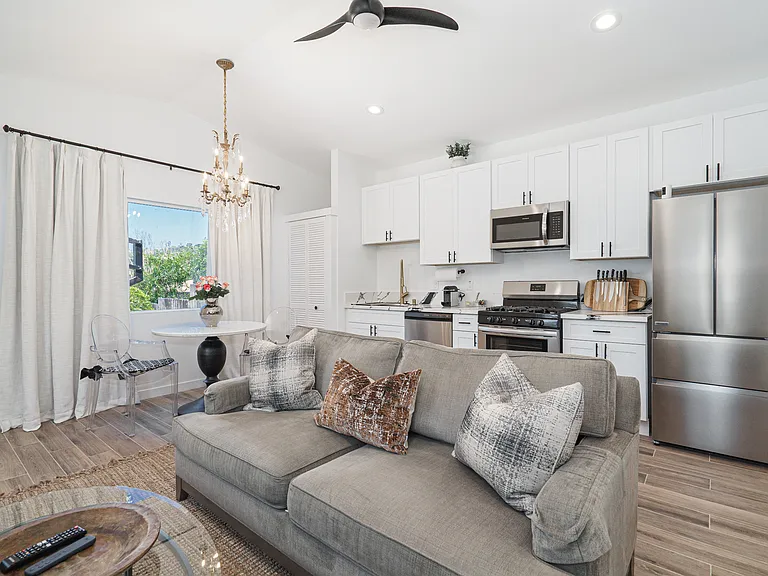 9932 Sierra Madre Rd — Photo 4