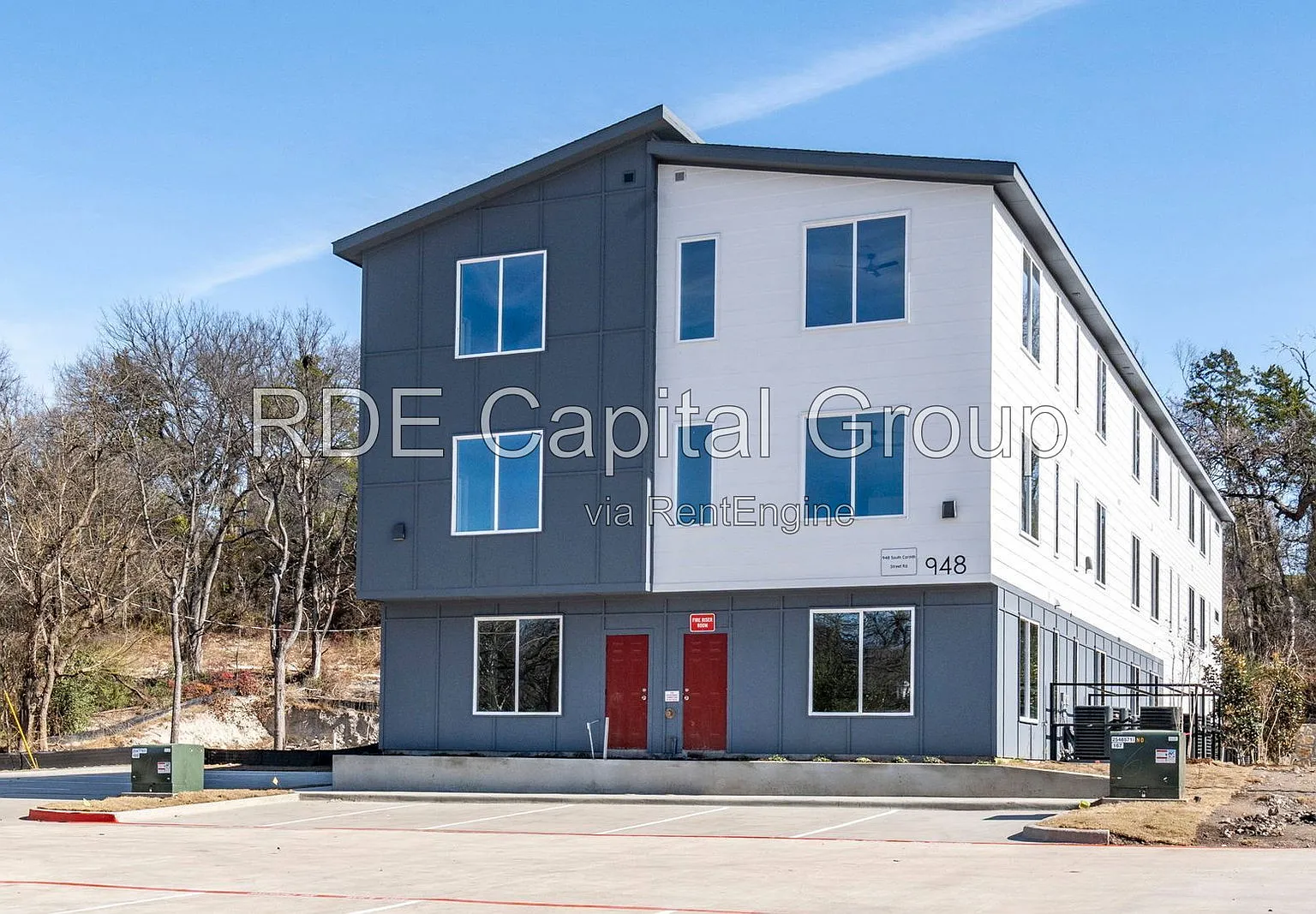 2 bed, 2.0 bath, 920 sqft, $1,495 — Photo 3
