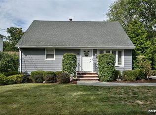 406 Howard St, Washington Township, NJ 07676