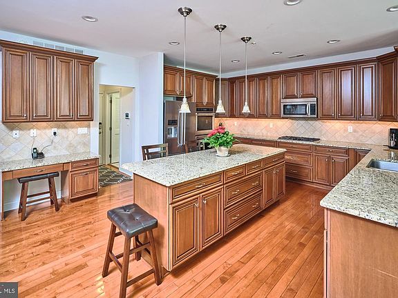 5th image of 3844 Springtown Rd