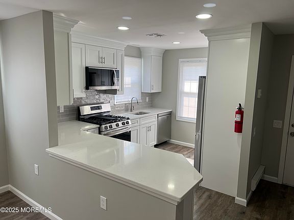 2nd image of 18 Auburn St #54A