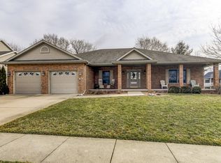 798 Cherokee Dr, Springfield, IL 62711