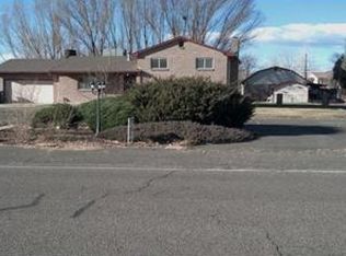 407 La Vista Rd, Pueblo, CO 81005