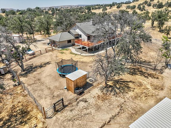 5th image of 14982 Morgan Canyon Rd
