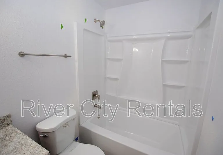 5625 Overlook Dr E — Photo 7