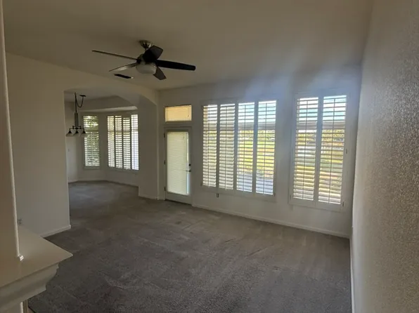 516 Pineneedle Ct, Roseville, CA 95747