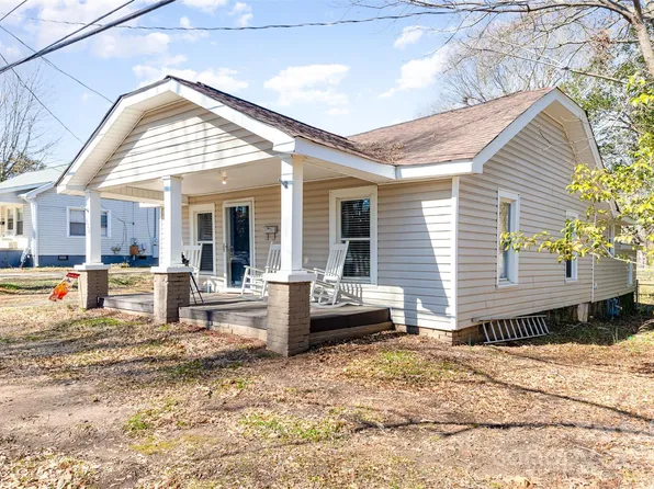 308 W Charlotte Ave, Mount Holly, NC 28120